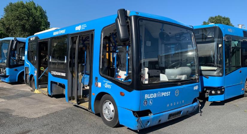 Meglepő felhívás: elárverezi a buszait a BKV, hihetetlen a kikiáltási ár – már csak néhány napig lehet licitálni