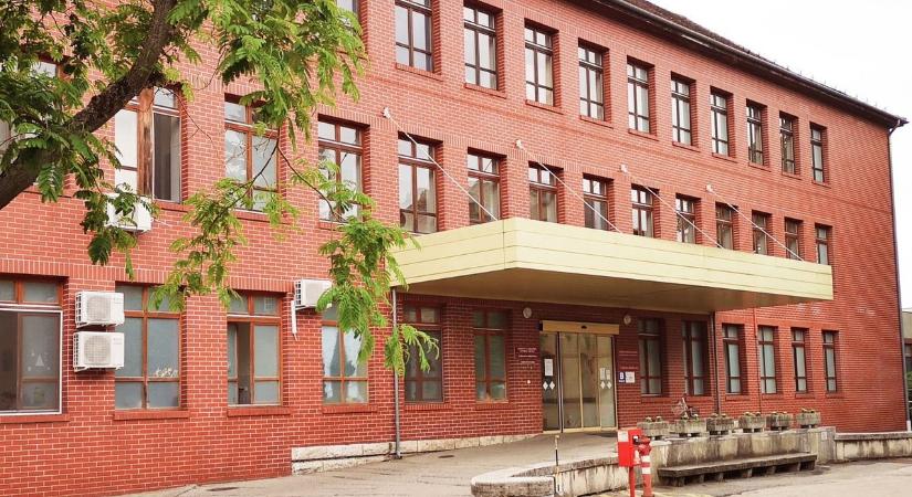 Kiderült, miért zárták el a vizet a Szent György Kórházban
