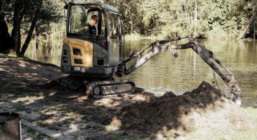 Civil felajánlásból lett élhetőbb az Aranypart II. Győrben