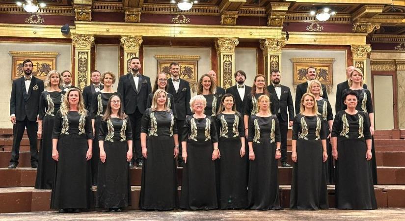 Ősbemutatók és meglepetések kísérik a Vox Mirabilis Kamarakórus jubileumi évadát