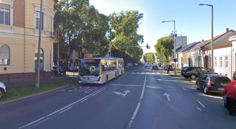 Ráfutásos baleset a Szent Anna utcában