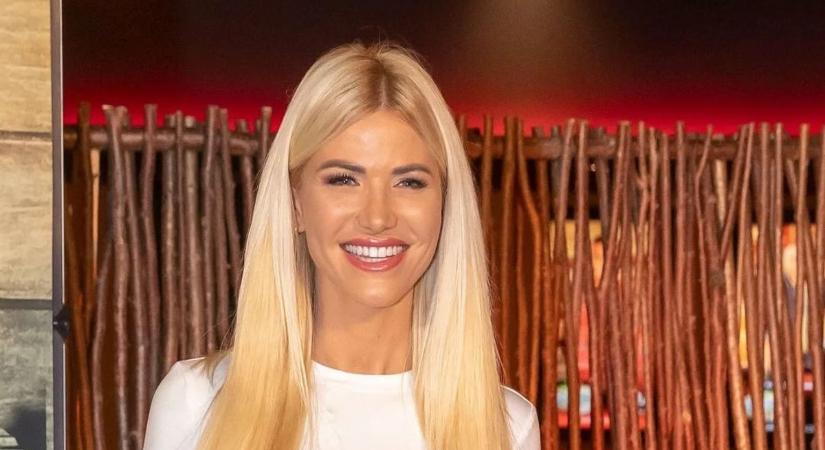 Bikiniben a negyedik baba után – Vasvári Vivien alakjára nincsenek szavak (fotók)