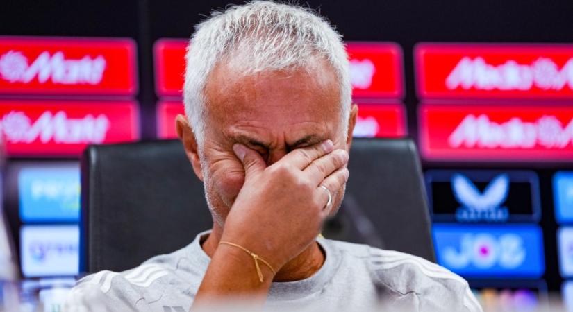 „A történetem egy darabkáját veszítettem el” – José Mourinho a könnyeivel küzdve emlékezett meg korábbi csapatkapitányáról