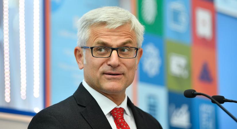 69 milliárdos nyereséggel zárta az első félévet az Erste