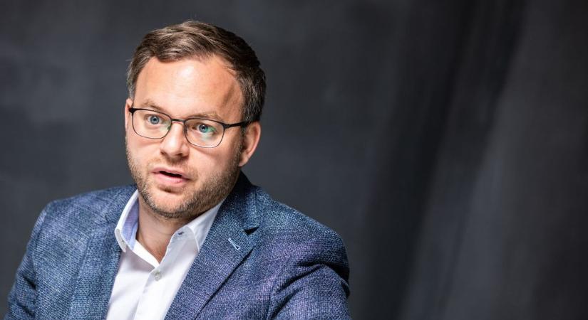 Fleck Zoltán már az alkotmányos szervek vezetői elleni erőszakra is buzdít