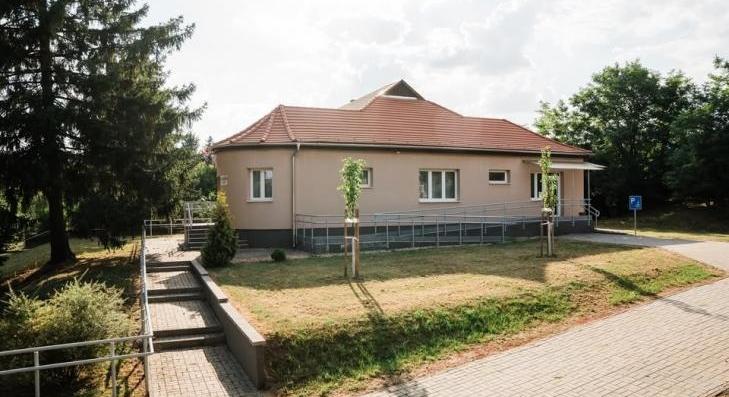 Kincset érő épület 