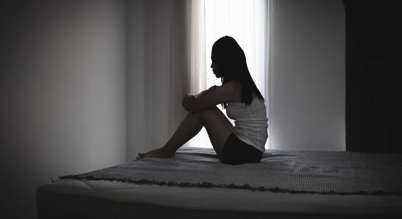 11 éves kislányukat molesztálta a győri házaspár