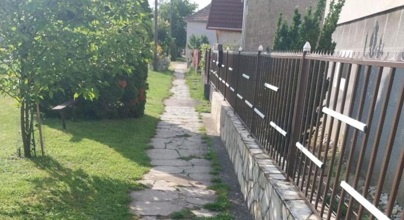Járdaépítés kapcsán kötöttek megállapodásokat