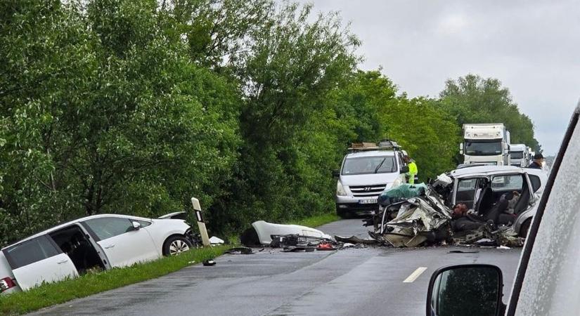 Hiába rohant a mentő, ők már soha nem térnek vissza a szabolcsi utakról