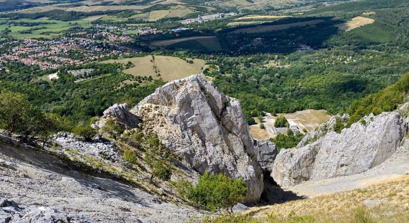 Szegedtől a Szalajka-völgyig, holdbéli tájon barangoltak az erdészeti iskola diákjai – galériával, videóval