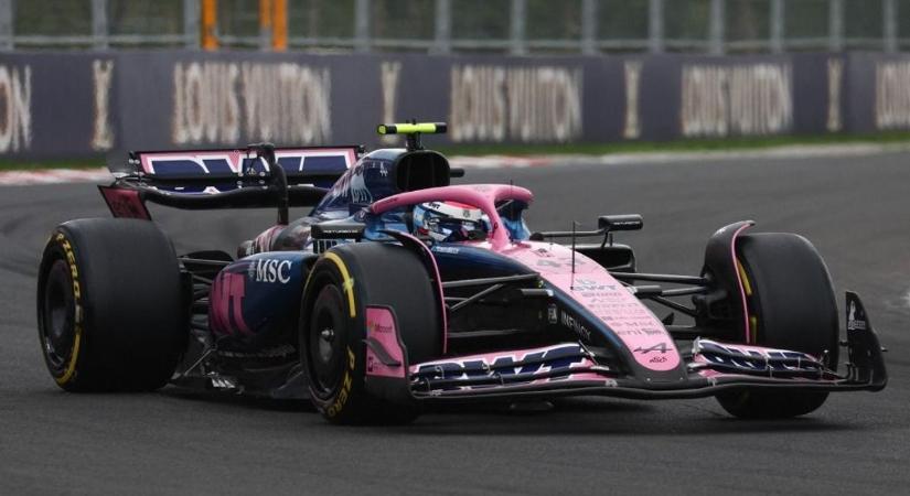 220-szal csapódott a falba, kórházba került a Hungaroringen balesetet szenvedett F1-es pilóta (KÉPEK)
