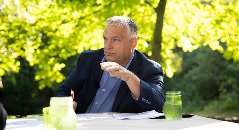 Orbán Viktor: Az állami lakáshitelprogramot megtámadták az „überokos, libsi közgazdászok”