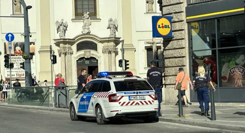 Videóra vette a budapesti rendőr, ahogyan leitatja, majd megerőszakolta kolléganéjét: az őrmestert letartóztatták