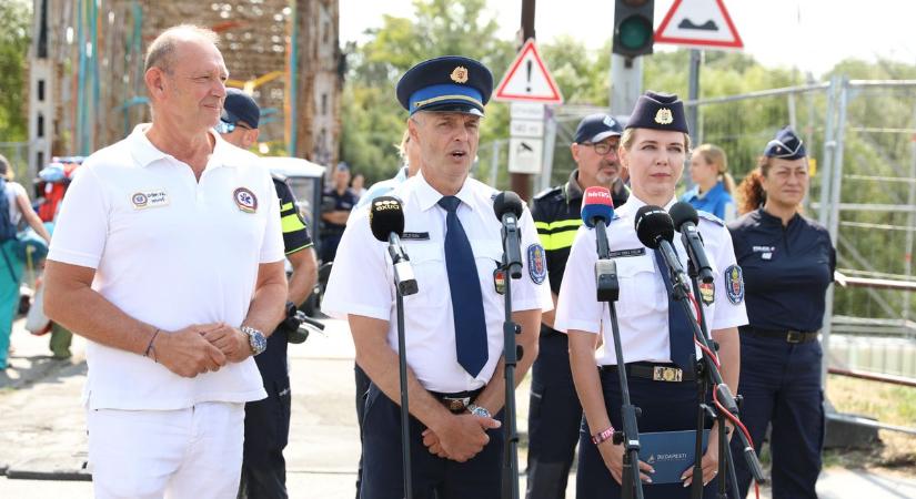 Civil ruhában vegyülnek el a bulizók között a rendőrök a Szigeten