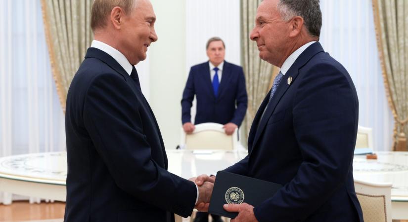 A Kreml nyilvánosságra hozta Vlagyimir Putyin és Steve Witkoff tárgyalásának részleteit