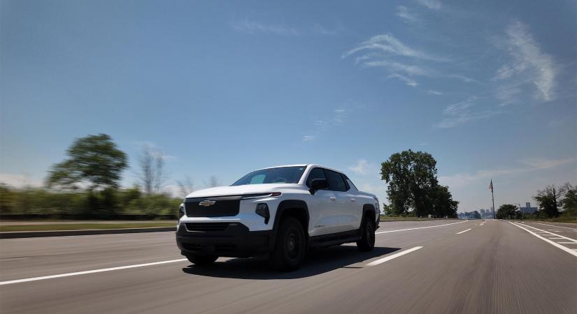 A Chevrolet hatalmas SUV-ja rekord távot tett meg egy töltéssel