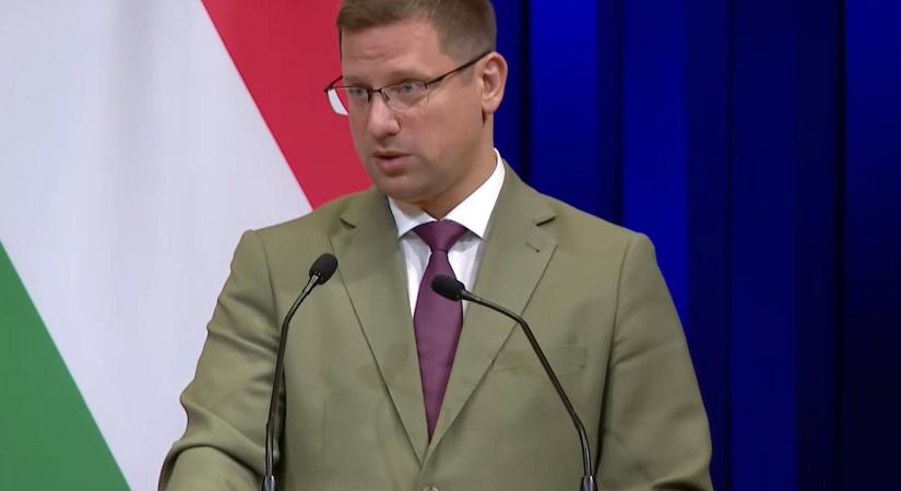 Gulyás Gergely szerint a műemlékvédelemnek nagyon nehéz szebb példáját mutatni, mint ami Hatvanpusztán történik