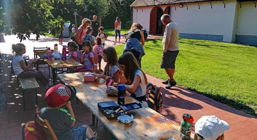 Tanulás élményekkel - BOTANIKA nyári gyermektábor a Soproni Egyetemen - fotók