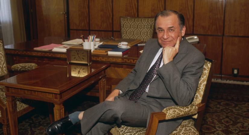 „Halál az értelmiségiekre!” – Iliescu öröksége máig megosztja a román politikát