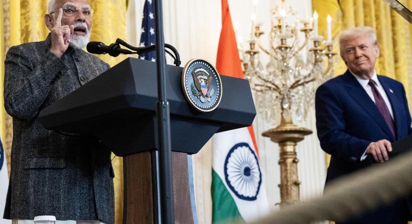 Donald Trump 25 százalékos büntetővámot vet ki Indiára az orosz kőolaj vásárlása miatt