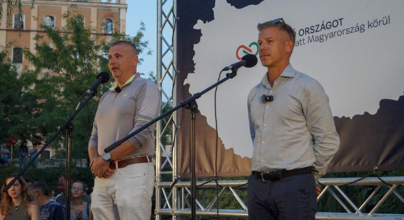 Magyar Péter: Egy jobb, működő ország felépítéséhez kérnek segítséget