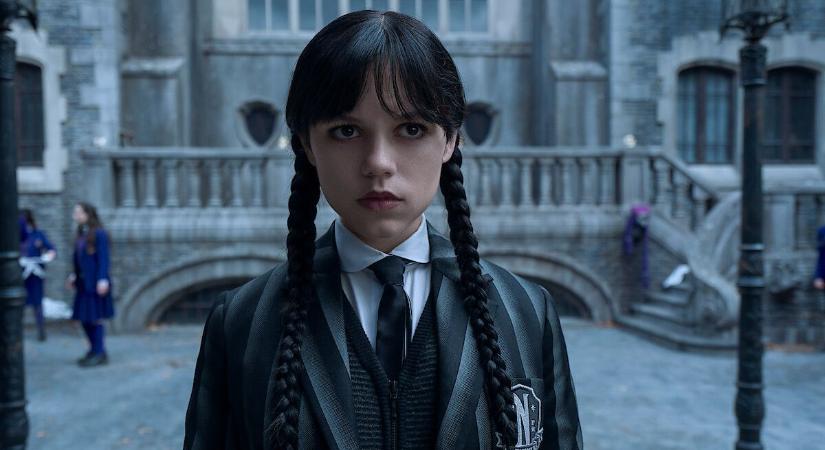 Így köszöntött minket Jenna Ortega, a Wednesday másdik évadának indulása alkalmából – videóval