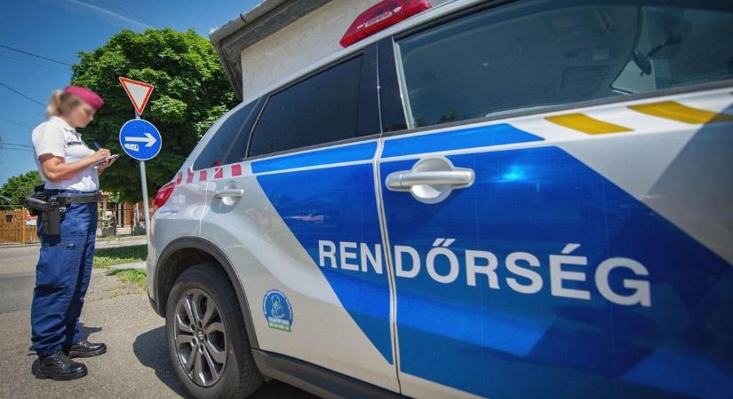 Tragédia történt egy hajdú-bihari buszmegállóban, a rendőrség vizsgálja az esetet