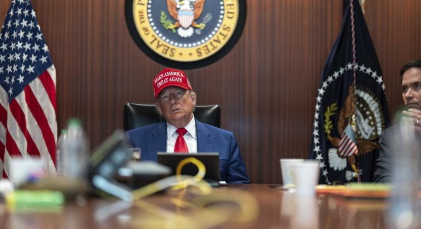Trump: háromoldalú találkozóm lehet Putyinnal és Zelenszkijjel