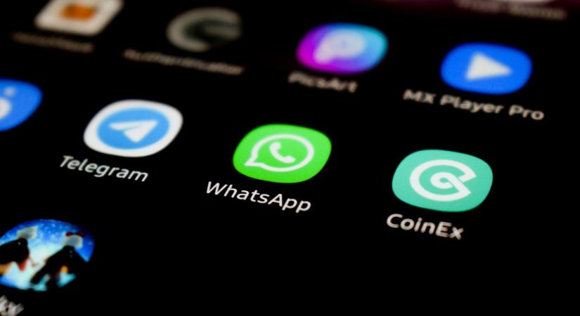 Új védelmi funkciók érkeznek a WhatsApp-ra, érdemes lesz rájuk odafigyelni