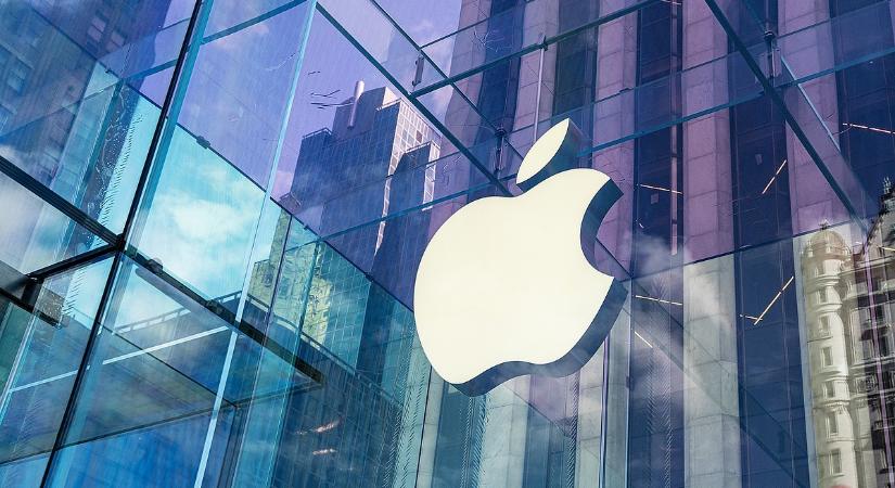 Életének legkomolyabb fejlesztésébe vág és hazatér az Apple