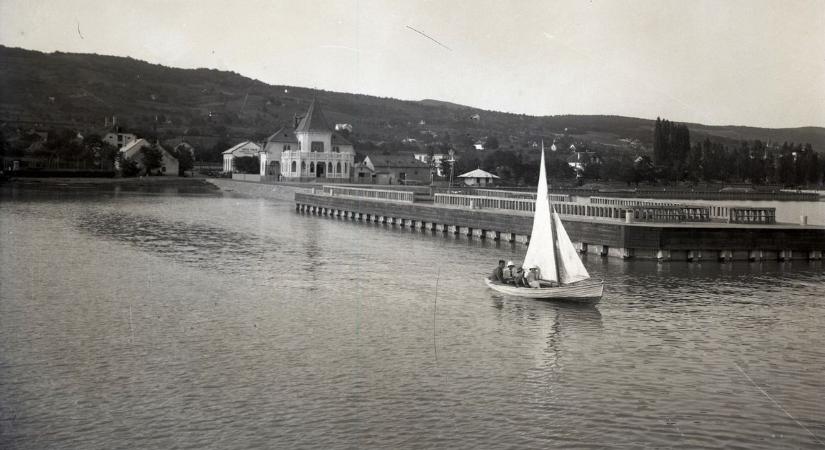 Ősi hajóágyút húztak ki a Balatonból