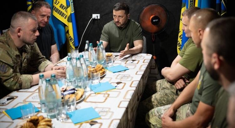 Zelenszkij: kínai zsoldosok is részt vesznek a harcokban Vovcsanszknál