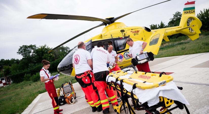 Minden előzmény nélkül összeesett, mentőhelikoptert is hívtak hozzá