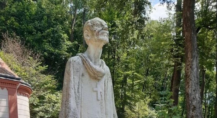 Befogadta a Bakonyban a szarvasborjút, máig a csodájára járnak