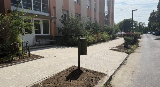 Elkészültek a munkával, megújult a járda is