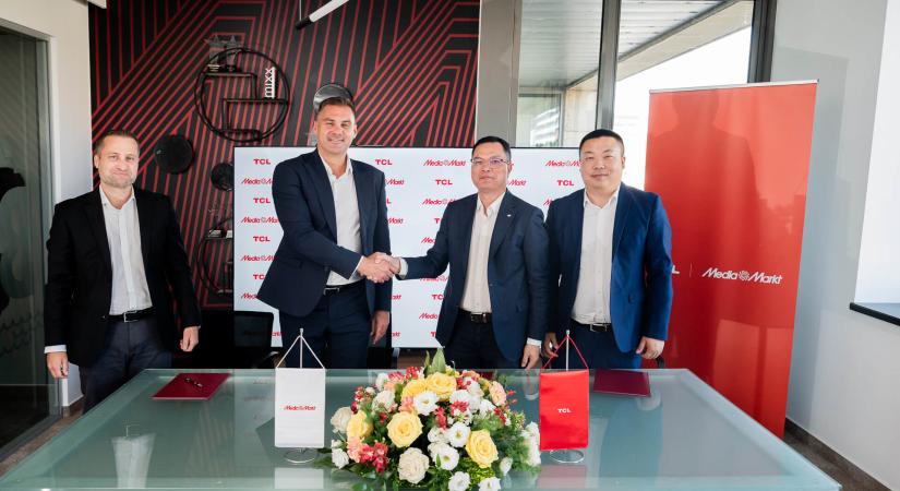 EGYÜTTMŰKÖDIK MAGYARORSZÁGON A TCL ÉS A MEDIAMARKT