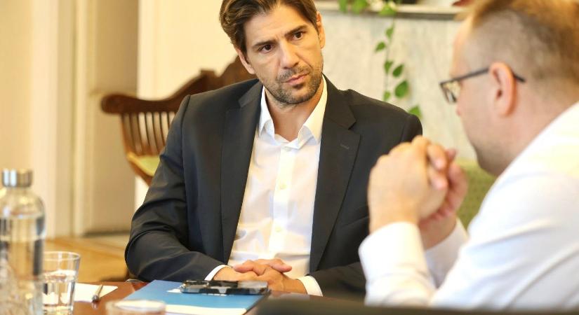 Madaras Norbert látogatott Szolnokra – fókuszban a vízilabda jövője