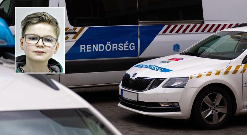 Eltűnt a kisfiú, nagy erővel keresi a rendőrség