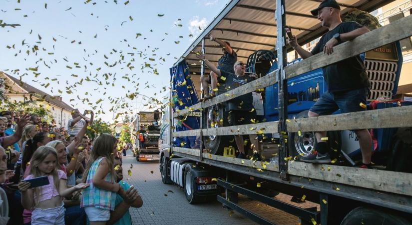 Felvonulások, koncertek, vásárok – ezek az ingyenes programok várnak a hétvégén Hajdú-Biharban