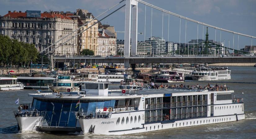 A bulihajók egyelőre megúszták, de Budapestnek másfél-két év múlva már új kikötői lehetnek