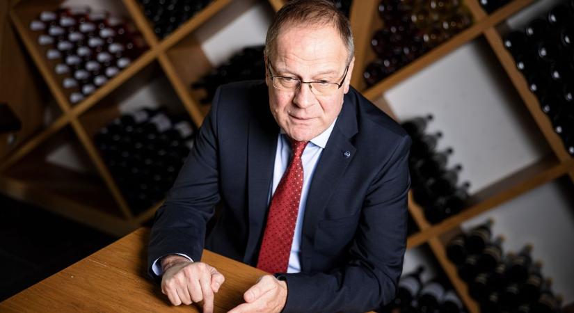 „Egy miniszteri irodából nem szeretnék beleszólni abba, hogy a végeken mit gondoljanak a polgármesterek” – itt van a csúcsminiszteri reakció a vitára