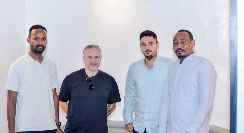 Polgárháború sújtotta országban kötött ki a Steaua egykori edzője