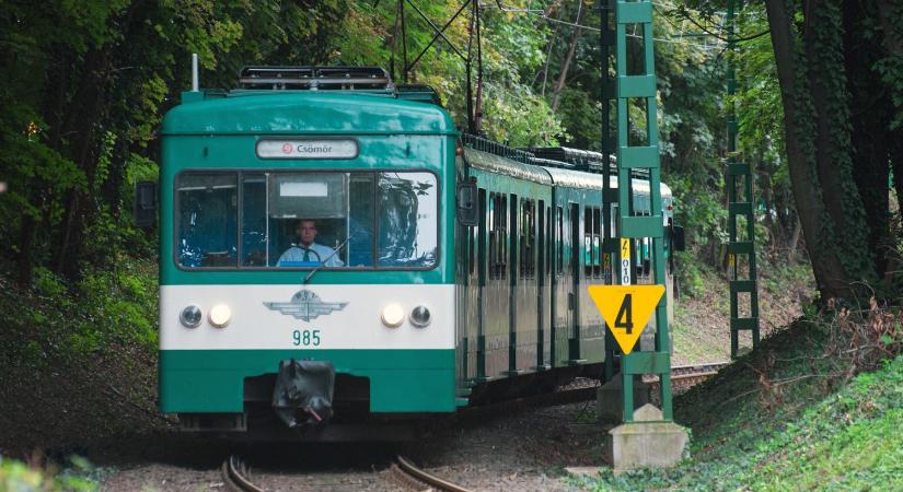 Buszra kell váltani több HÉV-nél is