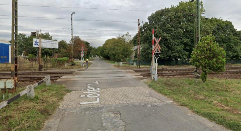 Több vasúti átjárót lezárnak Debrecenben