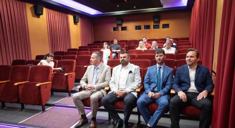 Megszépült: csütörtöktől peregnek a filmek, s még nachost is ropogtathatunk (galéria, videó)