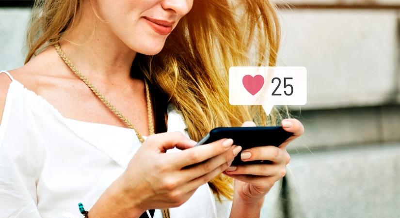 Megdöbbentő, de igaz: így tudhatod meg, ki nézi a Facebook-profilodat titokban!