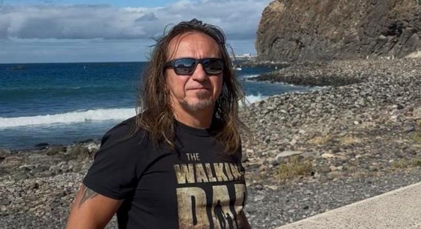 Hoppá! Ezzel foglalkozik Tenerifén Debrecen országosan elismert rocksztárja! – fotókkal