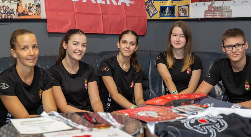 Sikeres világbajnoki szereplés után tértek haza a Szan-Dia sportolói