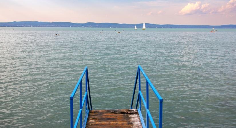 Szombaton tartják meg a Balaton-átúszást