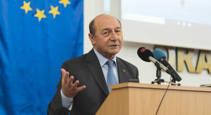 Visszakérte a protokollvillát Băsescu